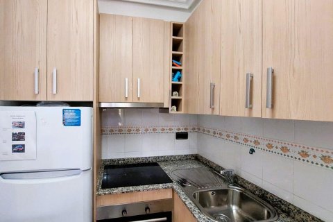 Huoneisto myytävänä Playa Flamenca II, Alicante, Espanja, 2 makuuhuonetta, 75 m2 No. 182997 - kuva 11