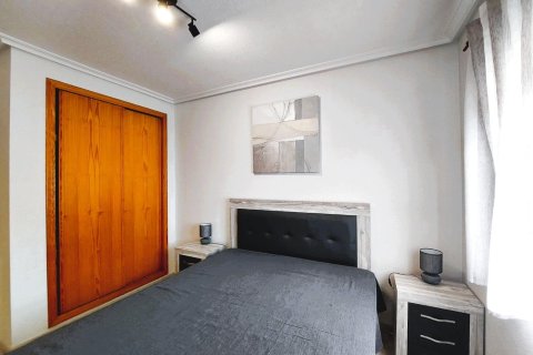Huoneisto myytävänä Playa Flamenca II, Alicante, Espanja, 2 makuuhuonetta, 75 m2 No. 182997 - kuva 15