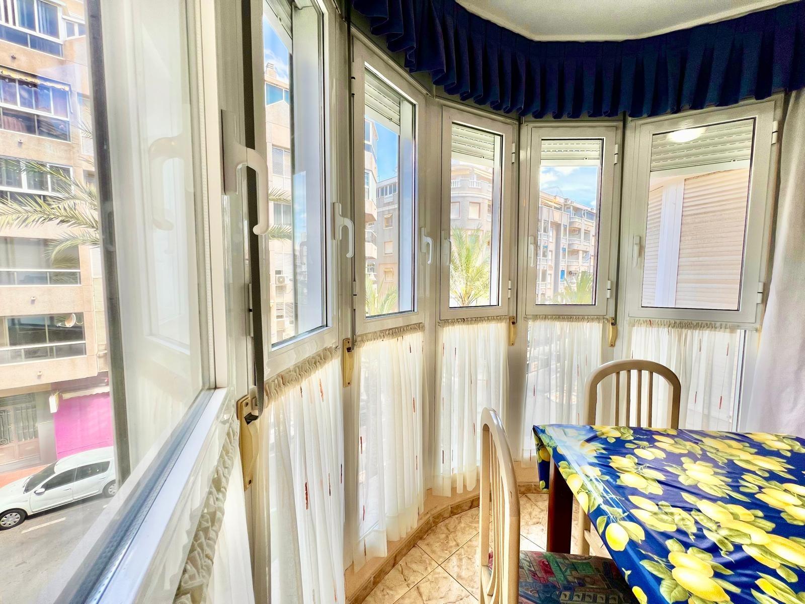 Wohnung in Torrevieja, Alicante, Spanien 2 Schlafzimmer, 72 m2 Nr. 182999