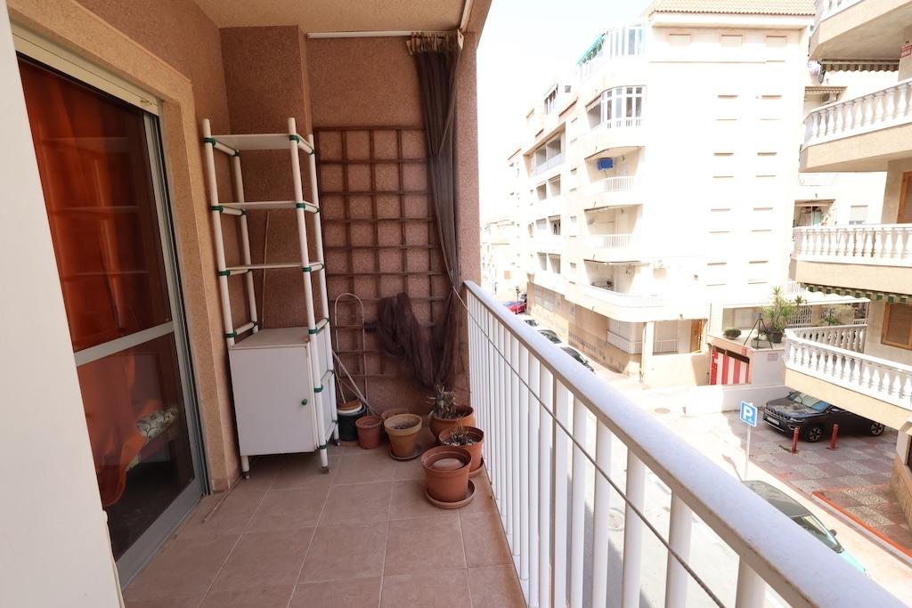 Appartamento a Torrevieja, Alicante, Spagna 3 camere da letto, 85 mq. N° 182996
