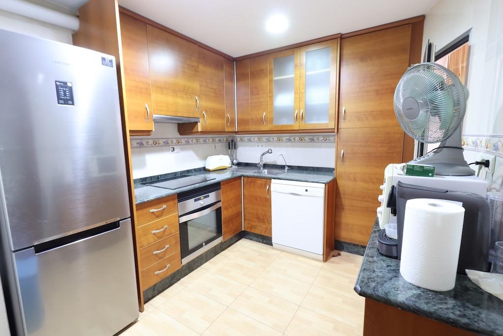 Appartamento a Torrevieja, Alicante, Spagna 3 camere da letto, 85 mq. N° 182996