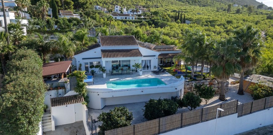 Villa en Jávea, Alicante, España 3 dormitorios, 207 m2 No. 180255