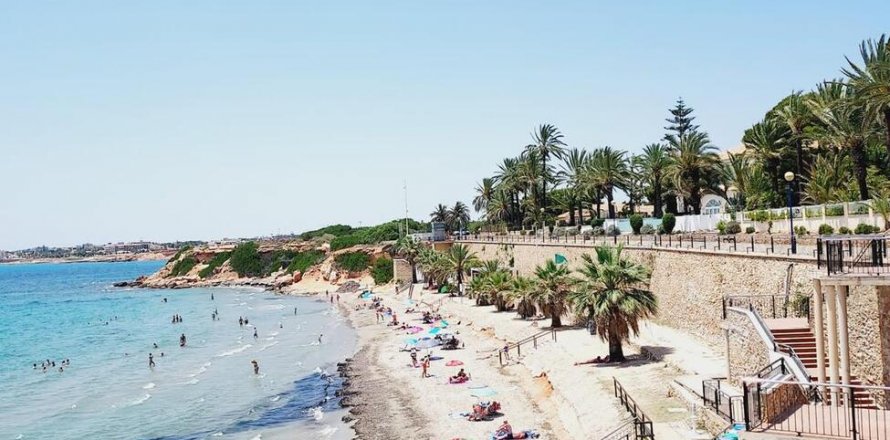 Villa Punta Prima, Alicante, Spanien 4 sovrum, 110 kvm. Nr. 115398