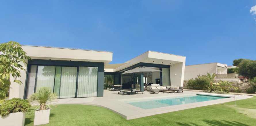 Villa Pinar De Campoverde, Alicante, Spain 3 bedrooms, 210 sq.m. No. 115405