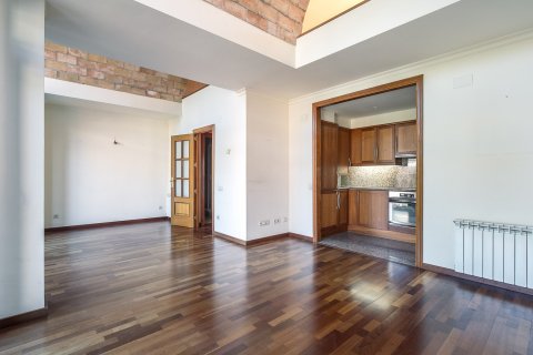 Apartment à vendre Barcelona, Espagne, 3 chambres, 121 m2 No. 133357 - photo 4