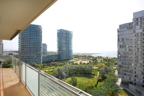 Apartment à vendre Barcelona, Espagne, 3 chambres, 176 m2 No. 133358 - photo 3