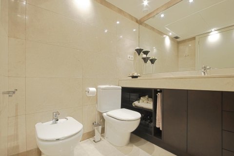 Apartment à vendre Barcelona, Espagne, 3 chambres, 176 m2 No. 133358 - photo 26