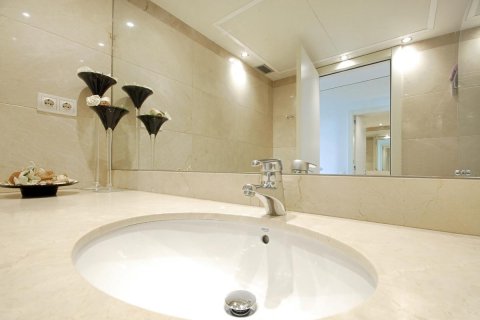 Apartment à vendre Barcelona, Espagne, 3 chambres, 176 m2 No. 133358 - photo 25