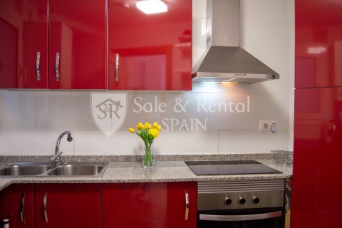 Apartment for sale in Blanes, Girona, Spain 3 bedrooms, 70 sq.m. No. 196477 - photo 11