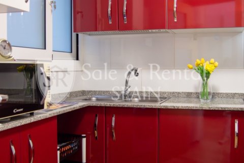 Apartment for sale in Blanes, Girona, Spain 3 bedrooms, 70 sq.m. No. 196477 - photo 13