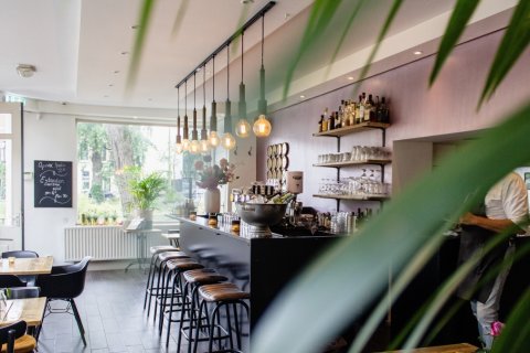 Commercial property à vendre à Barcelona, Espagne, 256 m2 No. 141120 - photo 1