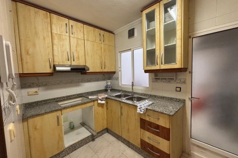 Apartamento en venta en Torrevieja, Alicante, España 3 dormitorios, 95 m2 No. 184275 - foto 9