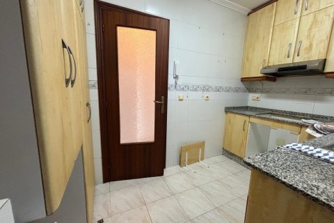 Apartamento en venta en Torrevieja, Alicante, España 3 dormitorios, 95 m2 No. 184275 - foto 11