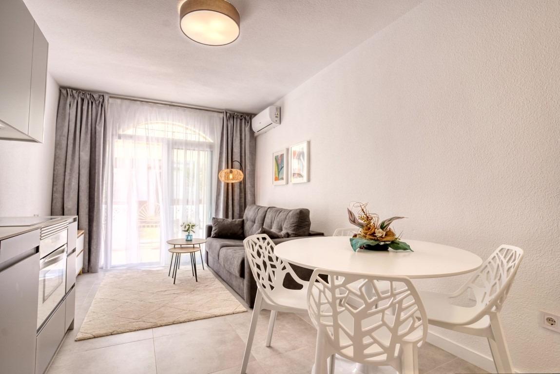 Duplex in Torrevieja, Alicante, Spain 1 bedroom, 44 sq.m. No. 184280