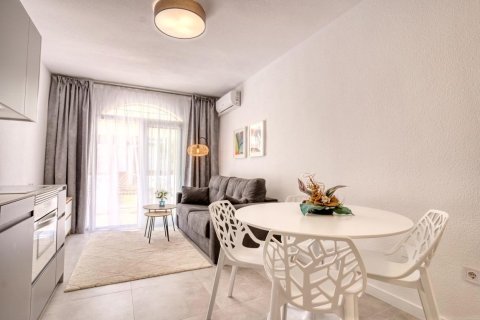 Duplex for sale in Torrevieja, Alicante, Spain 1 bedroom, 44 sq.m. No. 184280 - photo 17