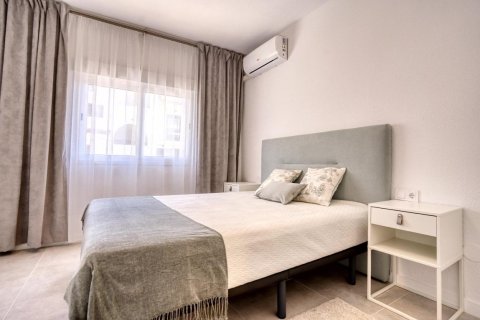 Duplex for sale in Torrevieja, Alicante, Spain 1 bedroom, 44 sq.m. No. 184280 - photo 10