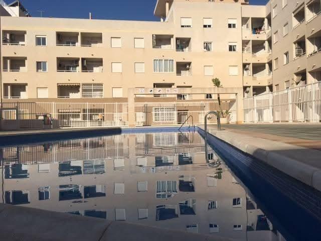 Penthouse à Torrevieja, Alicante, Espagne 2 chambres, 63 m2 No. 184277