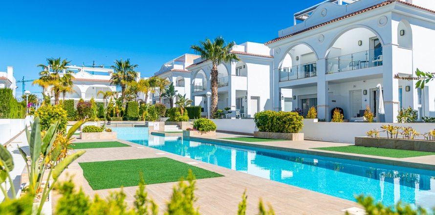 Villa in Ciudad Quesada, Alicante, Spain 2 bedrooms, 134 sq.m. No. 194588