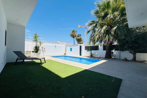 Villa for sale in San Pedro del Pinatar, Murcia, Spain 3 bedrooms, 154 sq.m. No. 194586 - photo 5