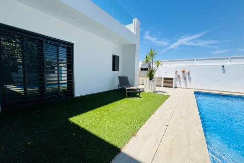 Villa for sale in San Pedro del Pinatar, Murcia, Spain 3 bedrooms, 154 sq.m. No. 194586 - photo 4