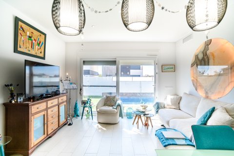 Villa for sale in Pilar de la Horadada, Alicante, Spain 3 bedrooms, 120 sq.m. No. 194590 - photo 3