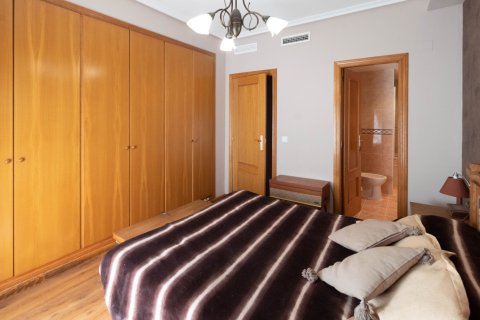 Huoneisto myytävänä Valencia, Espanja, 3 makuuhuonetta, 97 m2 No. 146934 - kuva 10