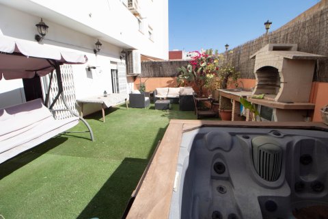 Huoneisto myytävänä Valencia, Espanja, 3 makuuhuonetta, 97 m2 No. 146934 - kuva 19