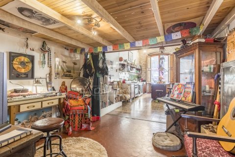 Huoneisto myytävänä Barcelona, Espanja, 2 makuuhuonetta, 157 m2 No. 192702 - kuva 6