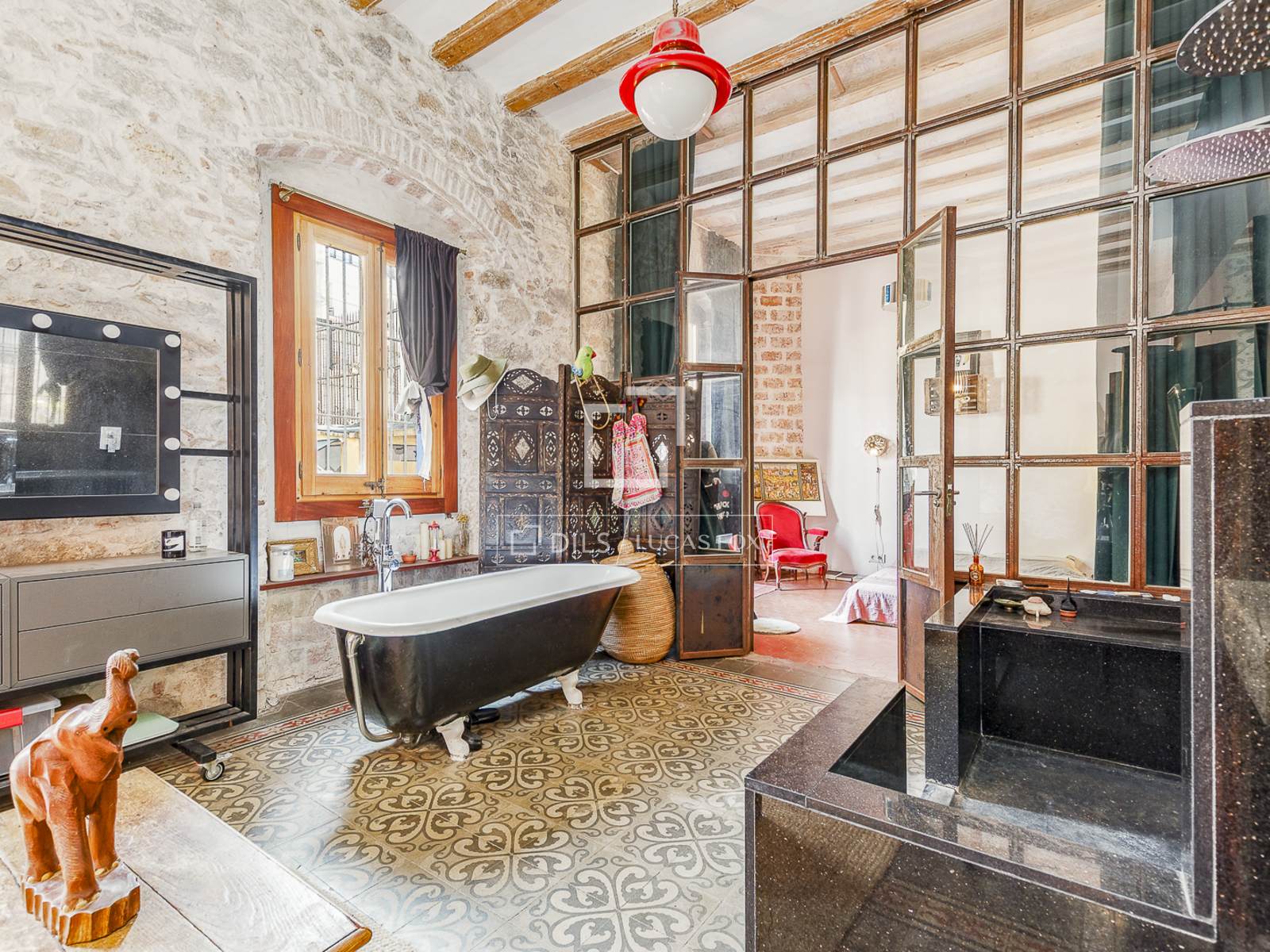 Wohnung in Barcelona, Spanien 2 Schlafzimmer, 157 m2 Nr. 192702