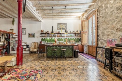 Huoneisto myytävänä Barcelona, Espanja, 2 makuuhuonetta, 157 m2 No. 192702 - kuva 3