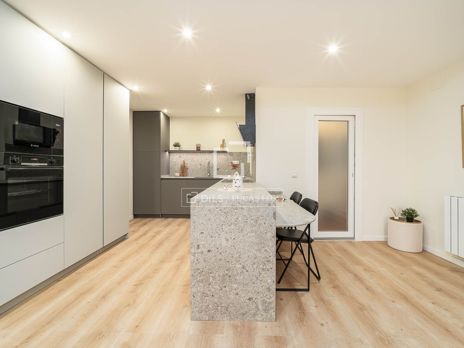 Appartamento a Barcelona, Spagna 3 camere da letto, 130 mq. N° 192704