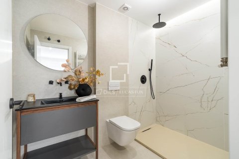 Huoneisto myytävänä Barcelona, Espanja, 3 makuuhuonetta, 130 m2 No. 192704 - kuva 22