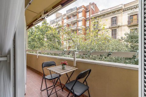 Huoneisto myytävänä Barcelona, Espanja, 3 makuuhuonetta, 130 m2 No. 192704 - kuva 3