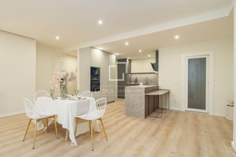 Huoneisto myytävänä Barcelona, Espanja, 3 makuuhuonetta, 130 m2 No. 192704 - kuva 7