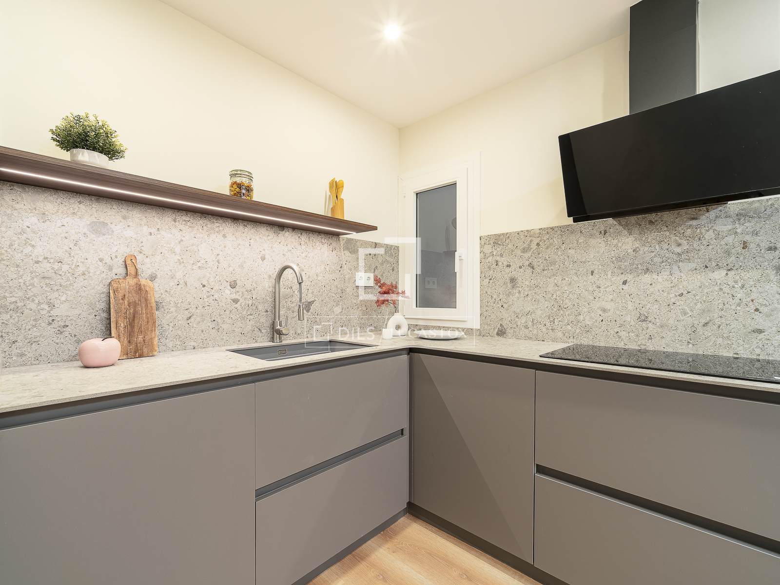 Appartamento a Barcelona, Spagna 3 camere da letto, 130 mq. N° 192704
