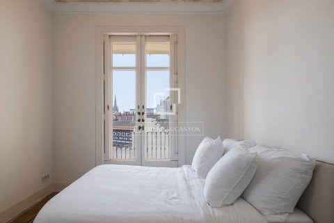 Huoneisto myytävänä Barcelona, Espanja, 3 makuuhuonetta, 184 m2 No. 192701 - kuva 20