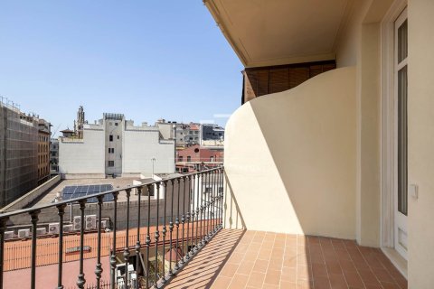 Huoneisto myytävänä Barcelona, Espanja, 3 makuuhuonetta, 184 m2 No. 192701 - kuva 9