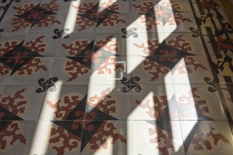 Huoneisto myytävänä Barcelona, Espanja, 3 makuuhuonetta, 184 m2 No. 192701 - kuva 14
