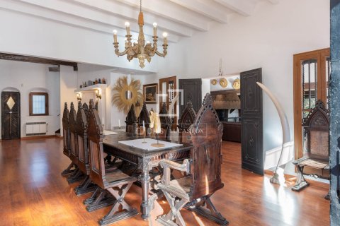 Finca myytävänä Mataro, Barcelona, Espanja, 13 makuuhuonetta, 651 m2 No. 192705 - kuva 5