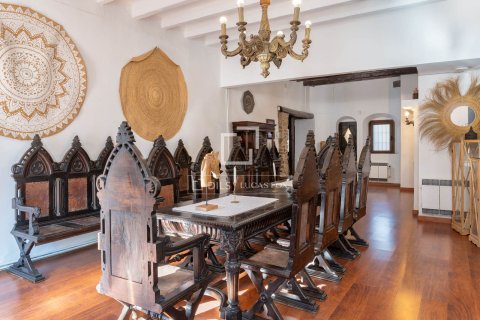 Finca myytävänä Mataro, Barcelona, Espanja, 13 makuuhuonetta, 651 m2 No. 192705 - kuva 7