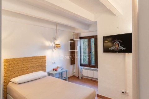 Finca myytävänä Mataro, Barcelona, Espanja, 13 makuuhuonetta, 651 m2 No. 192705 - kuva 22