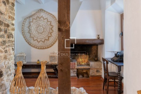 Finca myytävänä Mataro, Barcelona, Espanja, 13 makuuhuonetta, 651 m2 No. 192705 - kuva 8