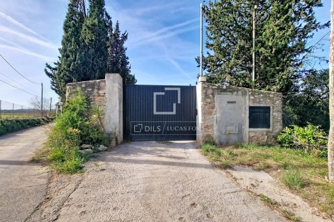 Finca myytävänä Vilanova i la Geltru, Barcelona, Espanja, 5 makuuhuonetta, 248 m2 No. 192707 - kuva 4