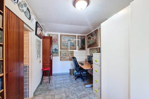 Finca myytävänä Vilanova i la Geltru, Barcelona, Espanja, 5 makuuhuonetta, 248 m2 No. 192707 - kuva 26