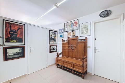 Finca myytävänä Vilanova i la Geltru, Barcelona, Espanja, 5 makuuhuonetta, 248 m2 No. 192707 - kuva 30