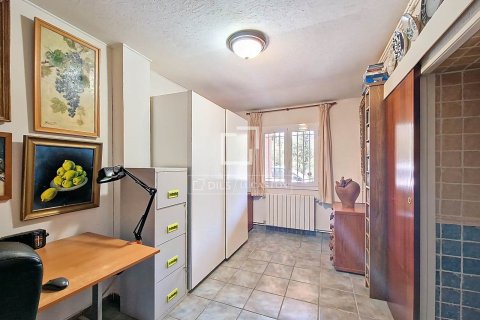 Finca myytävänä Vilanova i la Geltru, Barcelona, Espanja, 5 makuuhuonetta, 248 m2 No. 192707 - kuva 25