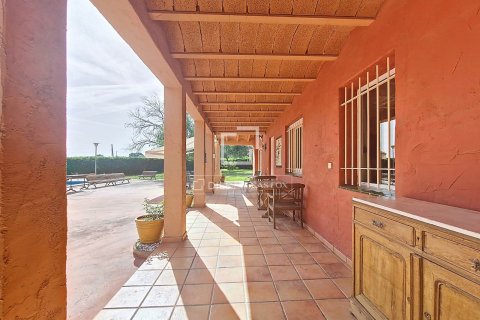 Finca myytävänä Vilanova i la Geltru, Barcelona, Espanja, 5 makuuhuonetta, 248 m2 No. 192707 - kuva 10