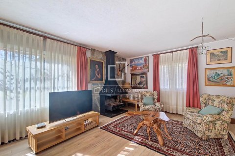 Finca myytävänä Vilanova i la Geltru, Barcelona, Espanja, 5 makuuhuonetta, 248 m2 No. 192707 - kuva 12