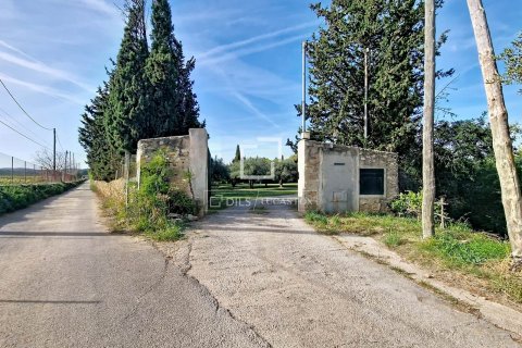 Finca myytävänä Vilanova i la Geltru, Barcelona, Espanja, 5 makuuhuonetta, 248 m2 No. 192707 - kuva 5