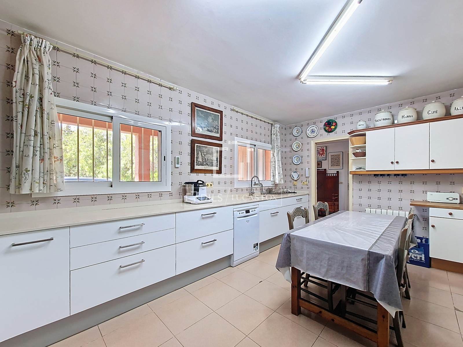 Финка в Виланова-и-ла-Желтру, Барселона, Испания 5 спален, 248м2 №192707